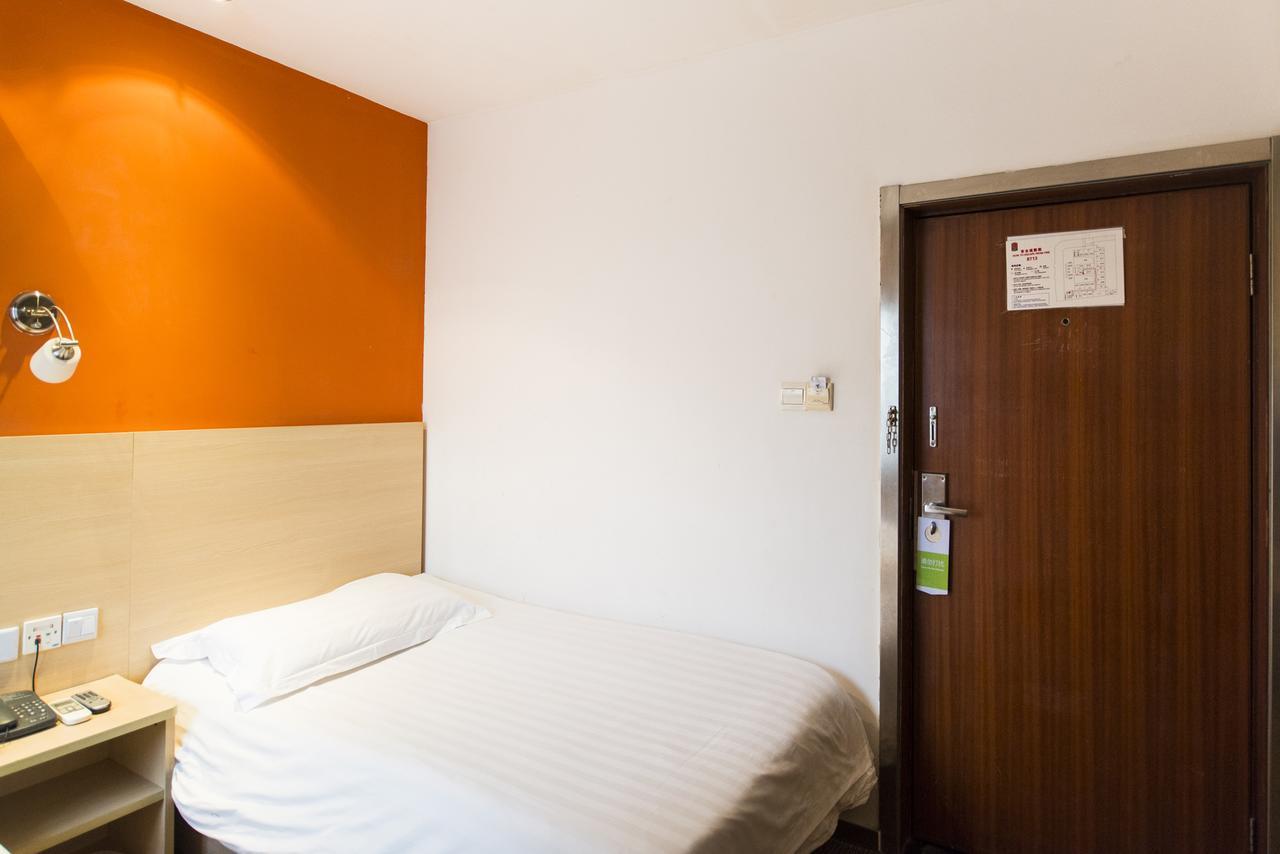 Motel Chongqing Jiefangbai Hongyadong Pedestrian Street Eksteriør billede